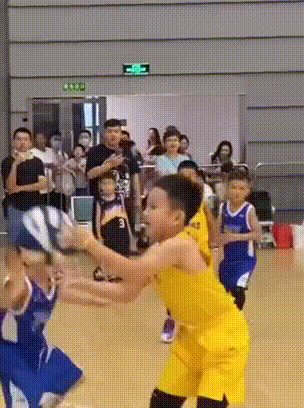 开云官网-库里全网寻人！当我们模仿库里 究竟应该学习什么？