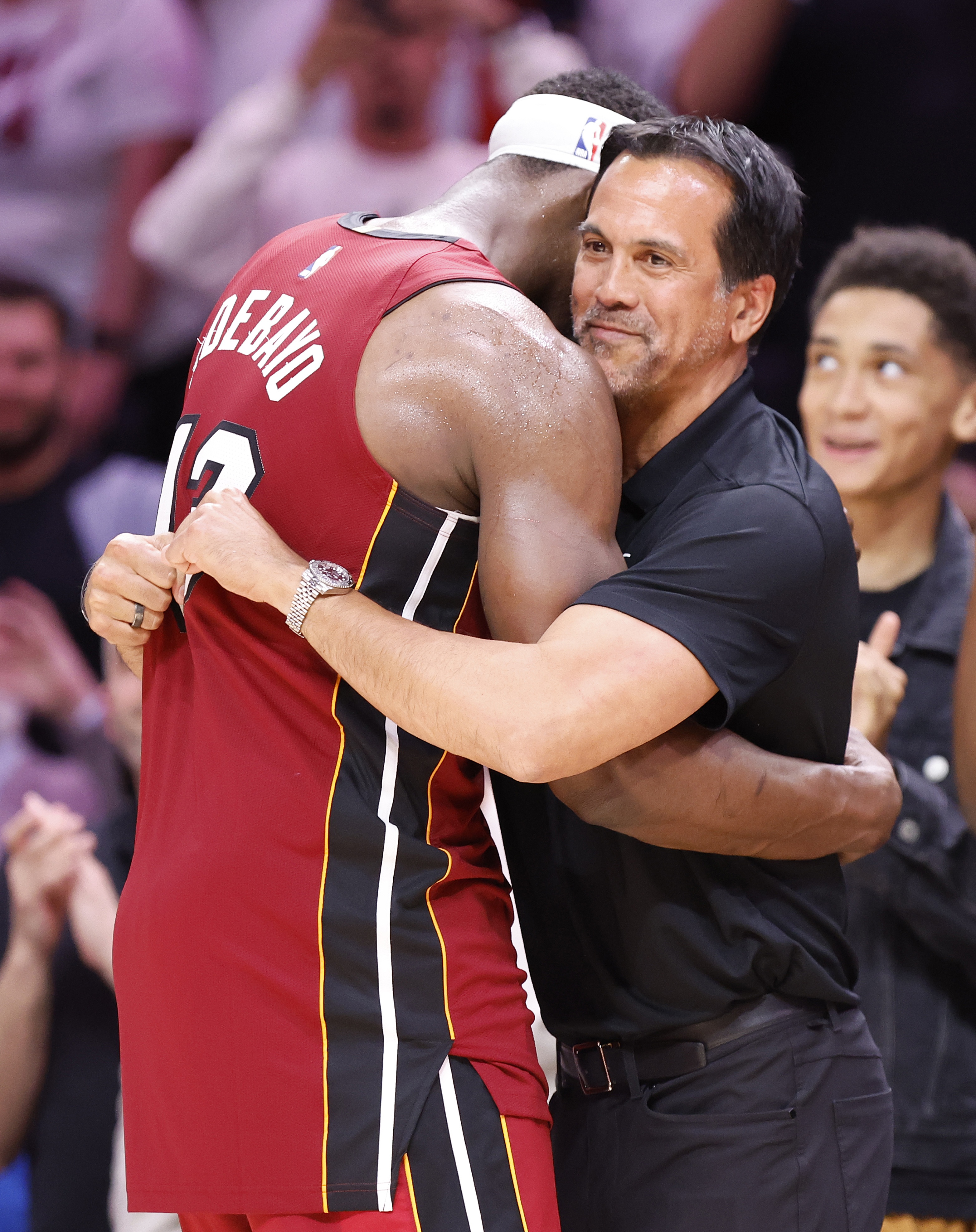 开云官网-阿里纳斯:若阿德巴约79分时被换下 他整个生涯都会遗憾&怨恨教练